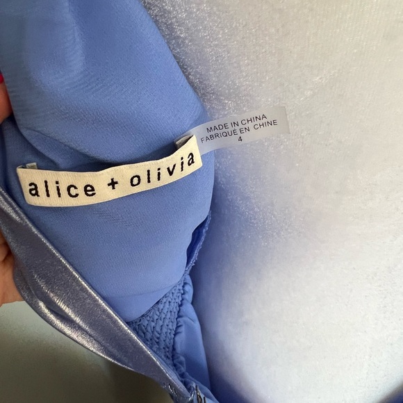 NWOT ALICE + OLIVIA Niesha Glossy Pleated Midi Dress - Picture 8 of 8